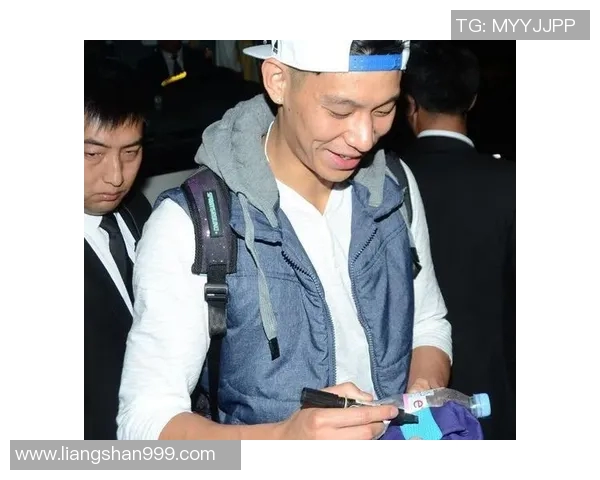 骑士对决黄蜂林书豪展现华丽球技引发球迷热烈讨论